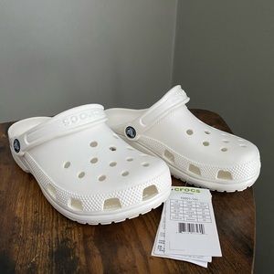 Crocs Classic White, M4/W6 With Tags